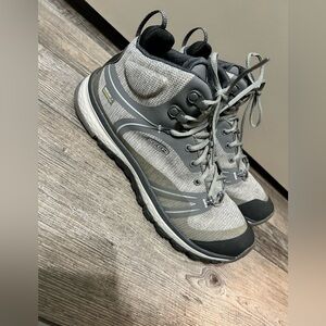 women's KEEN Terradora II Mid waterproof hiking boots Grey